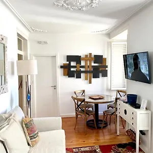  Apartamento Bright And Spacious Three Bedroom In The Heart Of